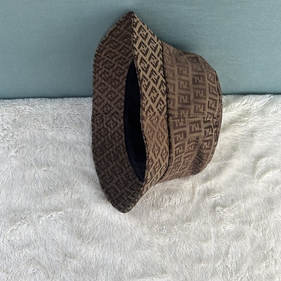 Women’s Fendi Brown Monogram Bucket Hat Size M - Picture 4 of 6